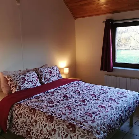Apartman Lo'ree Des Pres Grandrieu